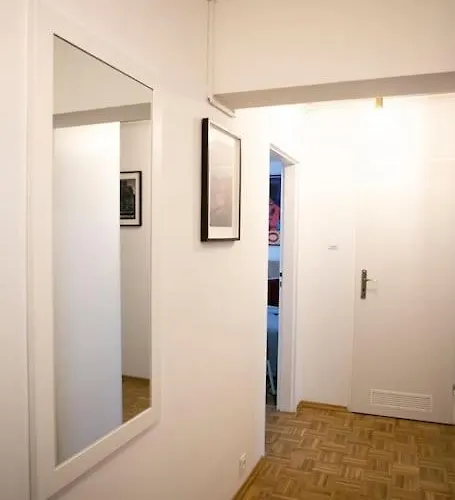 Oomph Center Well Designed With Balcony * Warsaw