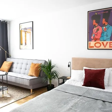 Oomph Center Well Designed With Balcony *